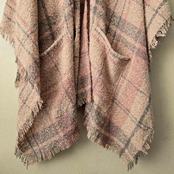 EMANUEL GERALDO Women Plaid Blanket Poncho Shawl Pockets Fluffy Knit Multi Color - Picture 5 of 10